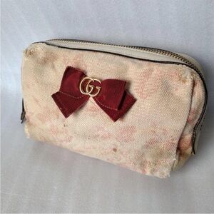 Gucci Beige Cosmetic Bag with Red Bow